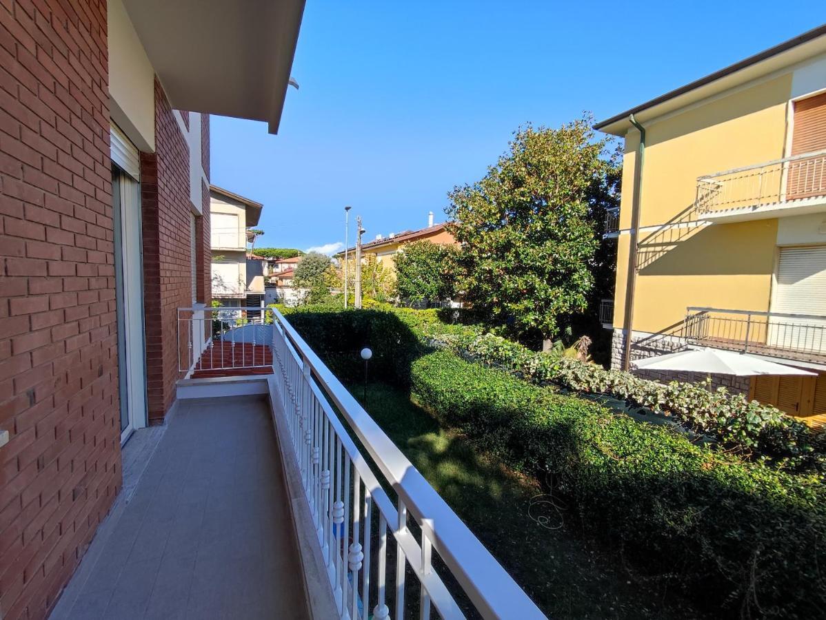 Casa Violina Leilighet Lido di Camaiore Eksteriør bilde